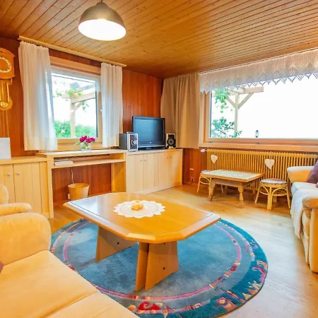 펜션 Ferienhaus Mit Parkplatz Fuer 8 Personen *